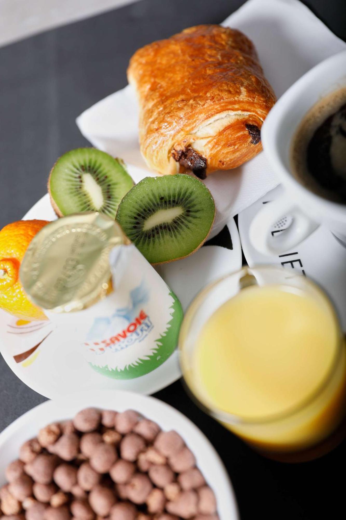 Brit Hotel Chambery Luaran gambar