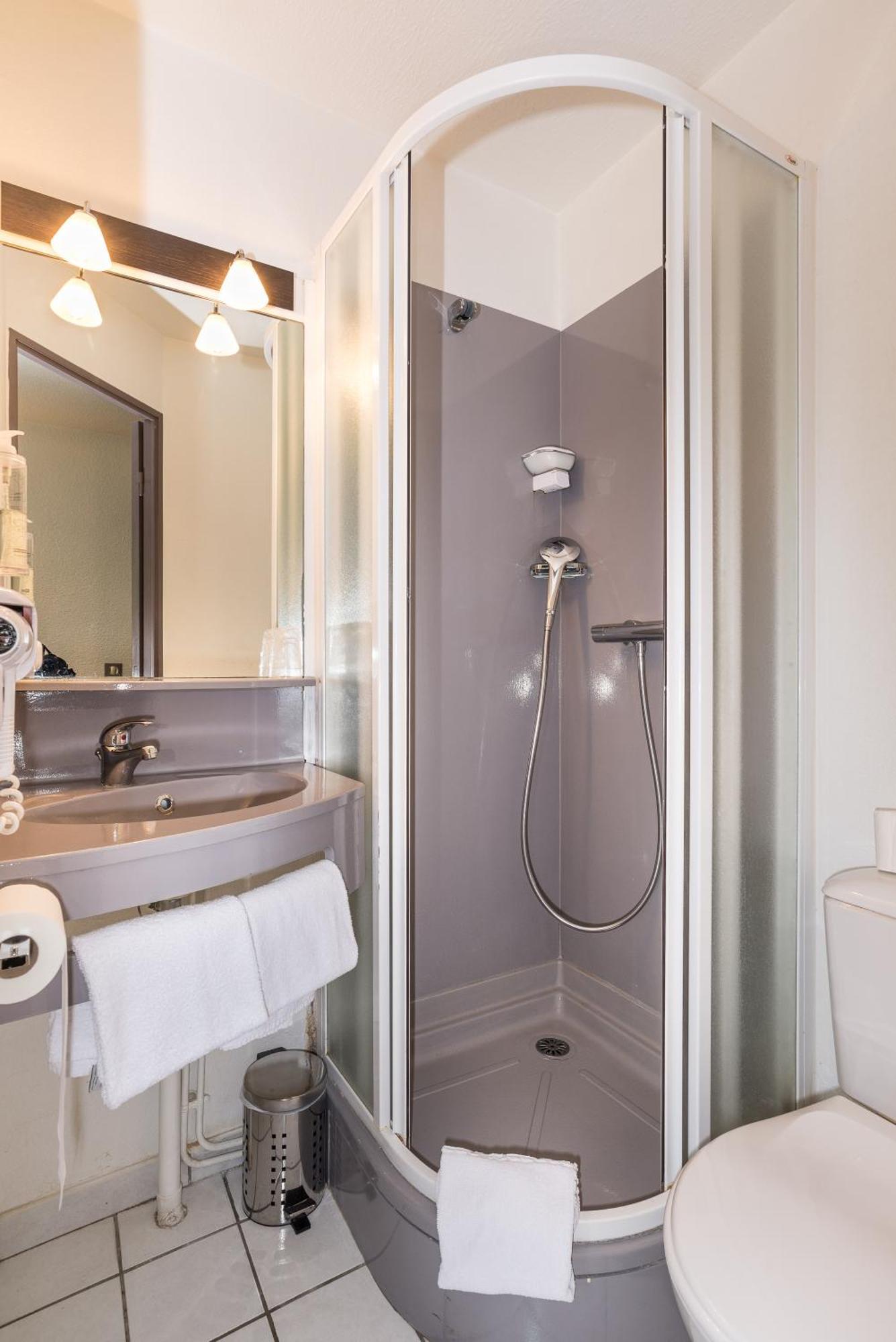 Brit Hotel Chambery Luaran gambar
