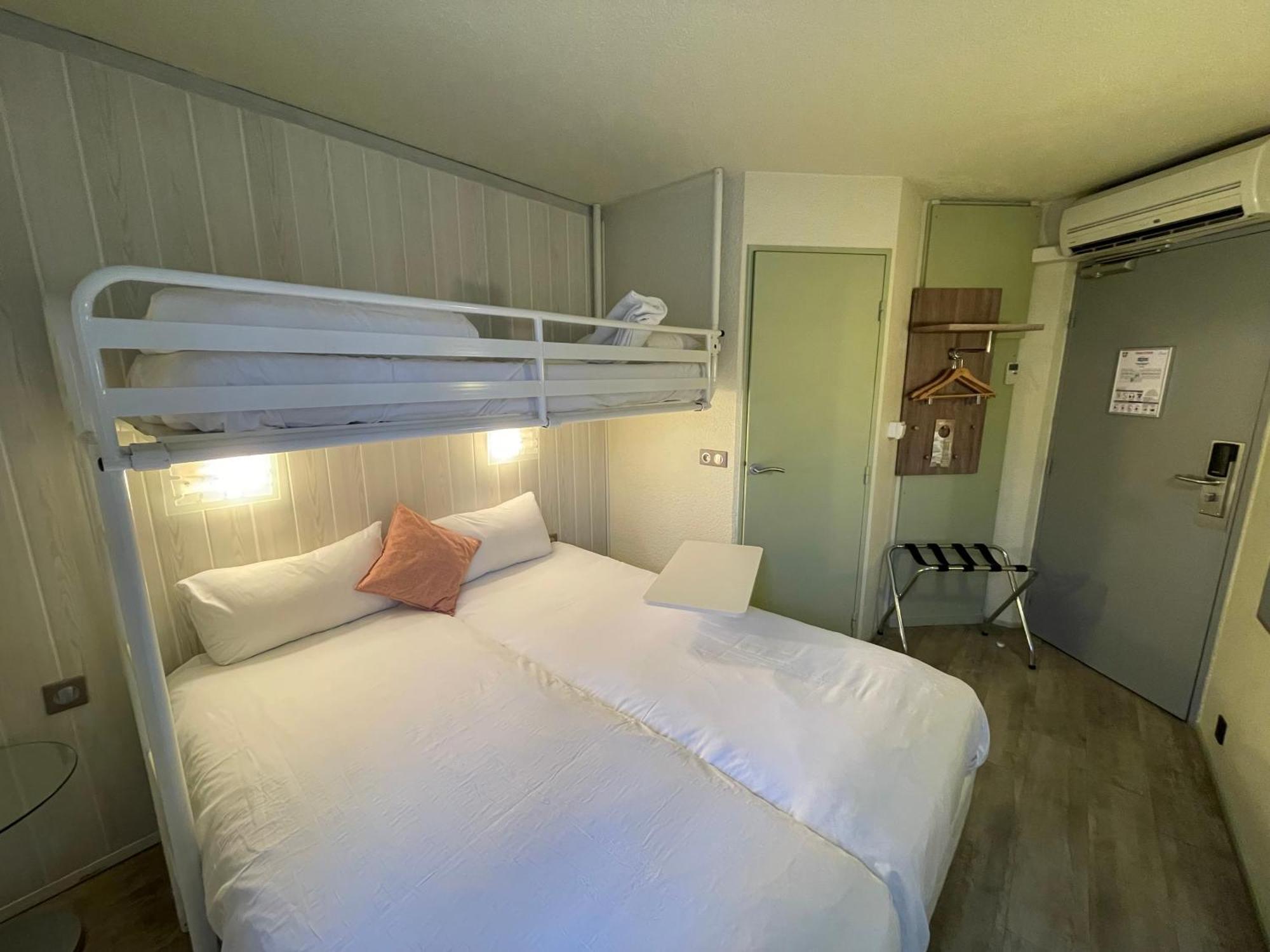 Brit Hotel Chambery Luaran gambar